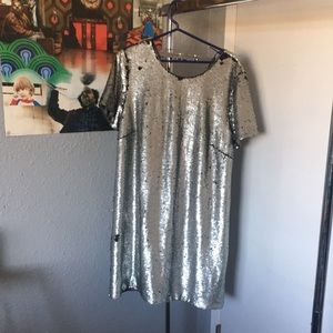 Forever 21 Plus Size Silverback Sequin Shift Dress